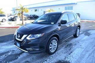 Used 2017 Nissan Rogue SV in Marysville, Washington