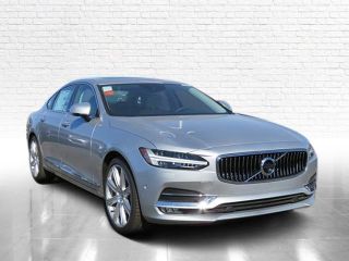 Used 2018 Volvo S90 T6 Inscription in Van Nuys, California