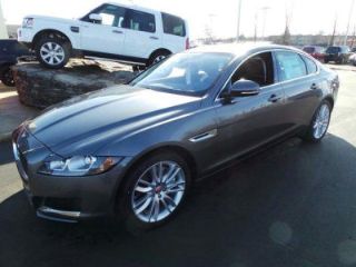 Used 2016 Jaguar XF Prestige in Peoria, Illinois