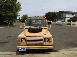 Land Rover Defender 1986