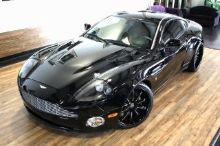 Aston Martin V12 Vanquish 2003