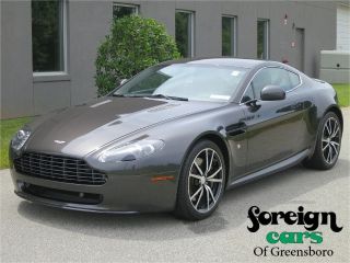 Aston Martin V8 Vantage 2011