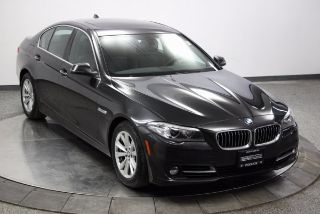 Used 2015 BMW 5 Series 528i xDrive in Schaumburg, Illinois
