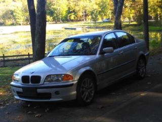 Used 2001 BMW 3 Series 330i in Wellston, Ohio