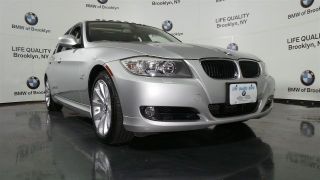 BMW 3 Series 328i xDrive 2011