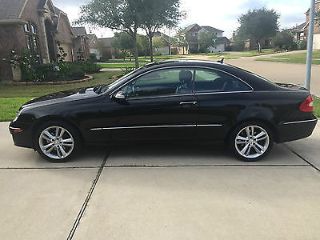 Used 2007 Mercedes-Benz CLK 350 in Pearland, Texas