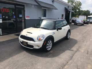 Used 2009 Mini Cooper S in Middletown, Connecticut