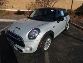 Used 2014 Mini Cooper S in Schaumburg, Illinois
