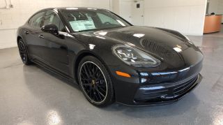 Used 2018 Porsche Panamera in Highland Park, Illinois