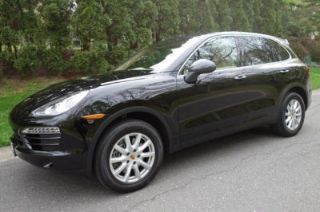 Used 2013 Porsche Cayenne in Roslyn Heights, New York