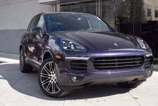 Used 2017 Porsche Cayenne S E-Hybrid in Livermore, California