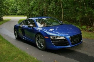 Used 2010 Audi R8 5.2 in Richmond, Michigan