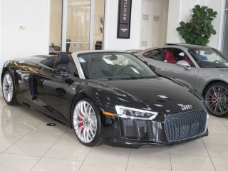 Used 2017 Audi R8 5.2 in Miami, Florida