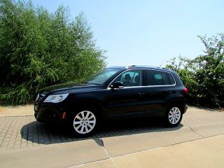 Used 2010 Volkswagen Tiguan SE in Garland, Texas