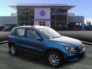 Used 2017 Volkswagen Tiguan S in Oak Lawn, Illinois