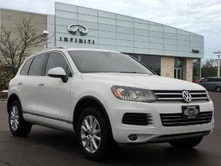 Used 2014 Volkswagen Touareg in Waukesha, Wisconsin
