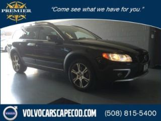 Used 2015 Volvo XC70 T6 in Hyannis, Massachusetts