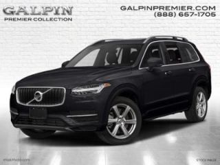 Used 2017 Volvo XC90 T6 Momentum in Van Nuys, California