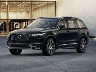 Used 2016 Volvo XC90 Momentum in Boston, Massachusetts