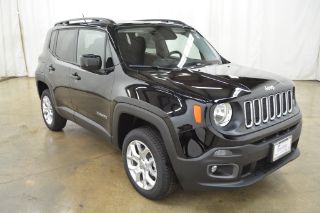 Used 2017 Jeep Renegade Latitude in Barrington, Illinois